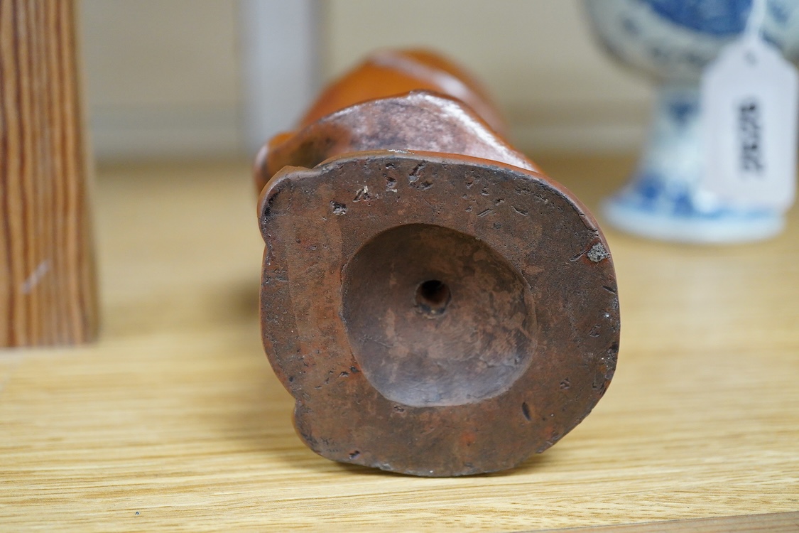 A Japanese Bizan ware figure of Bodhidharma, 19cm